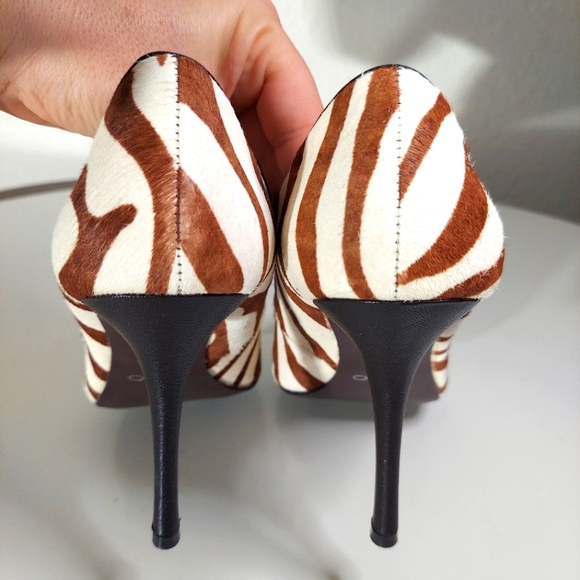 Aldo Calf Hair Brown & White Animal Patterned Pointy Toe Heels - Picture 9 of 14
